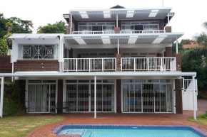 Ballito Clarke Bay Beach House - family holiday letting